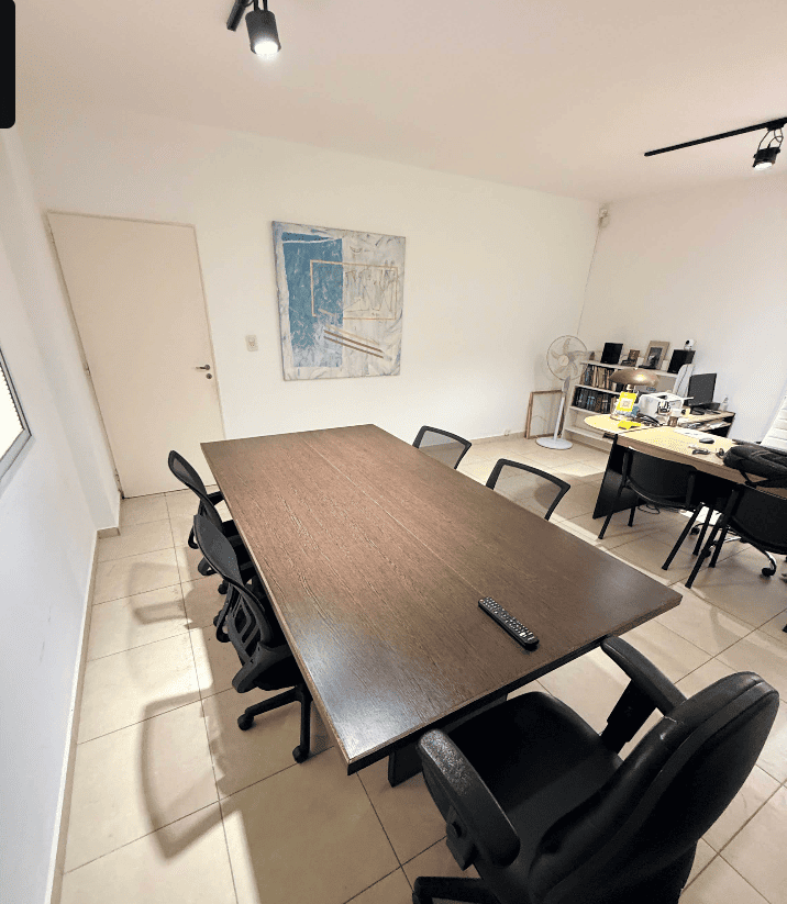 Sala de Reuniones de Estudio Jurídico Gatica & Asociados